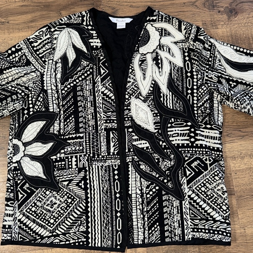 TANJAY Black and Cream Patterned Women's Cardigan Size L/G